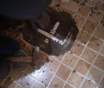 贵定卫生间漏水维修公司为您分享下卫生间渗水如何处理及注意事项