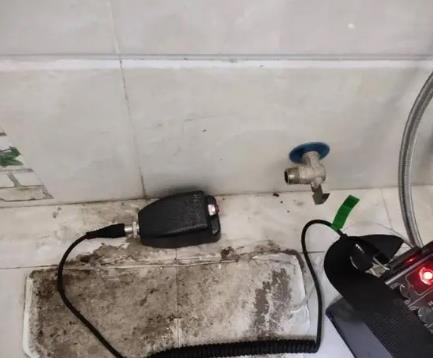 贵定屋顶漏水维修公司分享下卫生间漏水的危害及解决方法